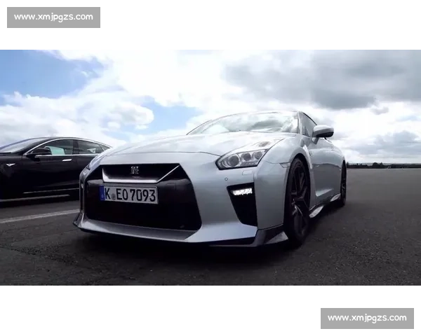 杰特VS全球赛车赛事发展对比分析及未来趋势探讨